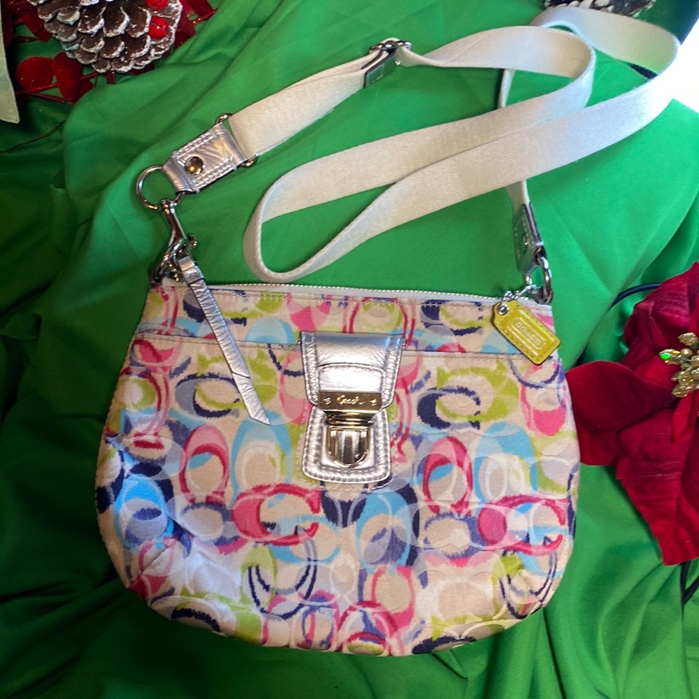 💖Coach Trendy Poppy Crossbody! 🔥💕💙💚